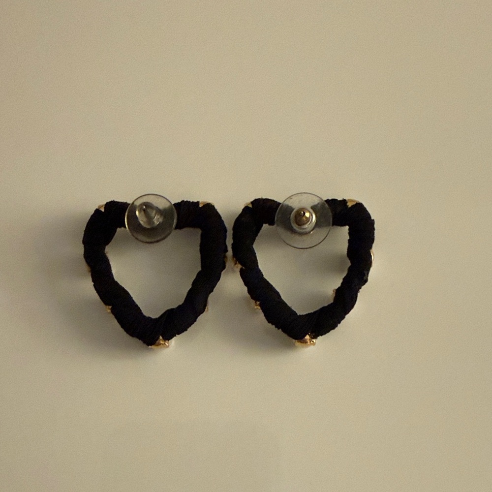 Lele Sadoughi Black Heart Pearl Stud Earrings - Picture 2 of 2